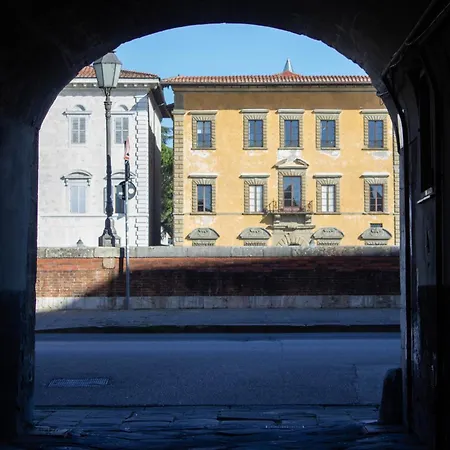 Nel Cuore Di Pisamonolocale In Palazzo Storico. 公寓 比萨